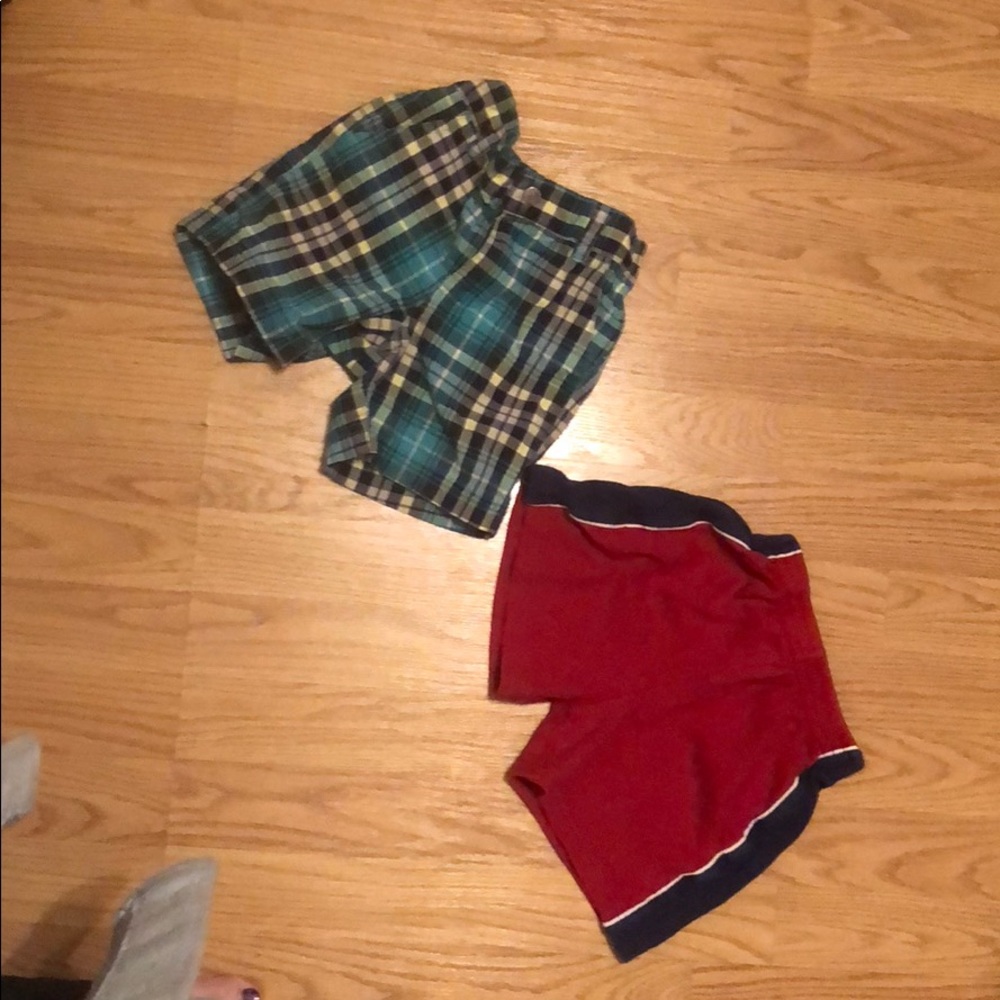 Plaid button shorts and jersey shorts